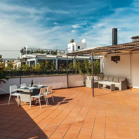 شقة The Terrace With St Peter View